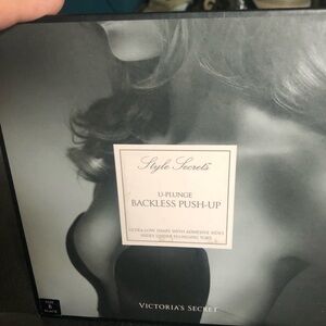Victoria’s Secret Style Secrets U~Plunge Backless Push up Bra Size B Black Box